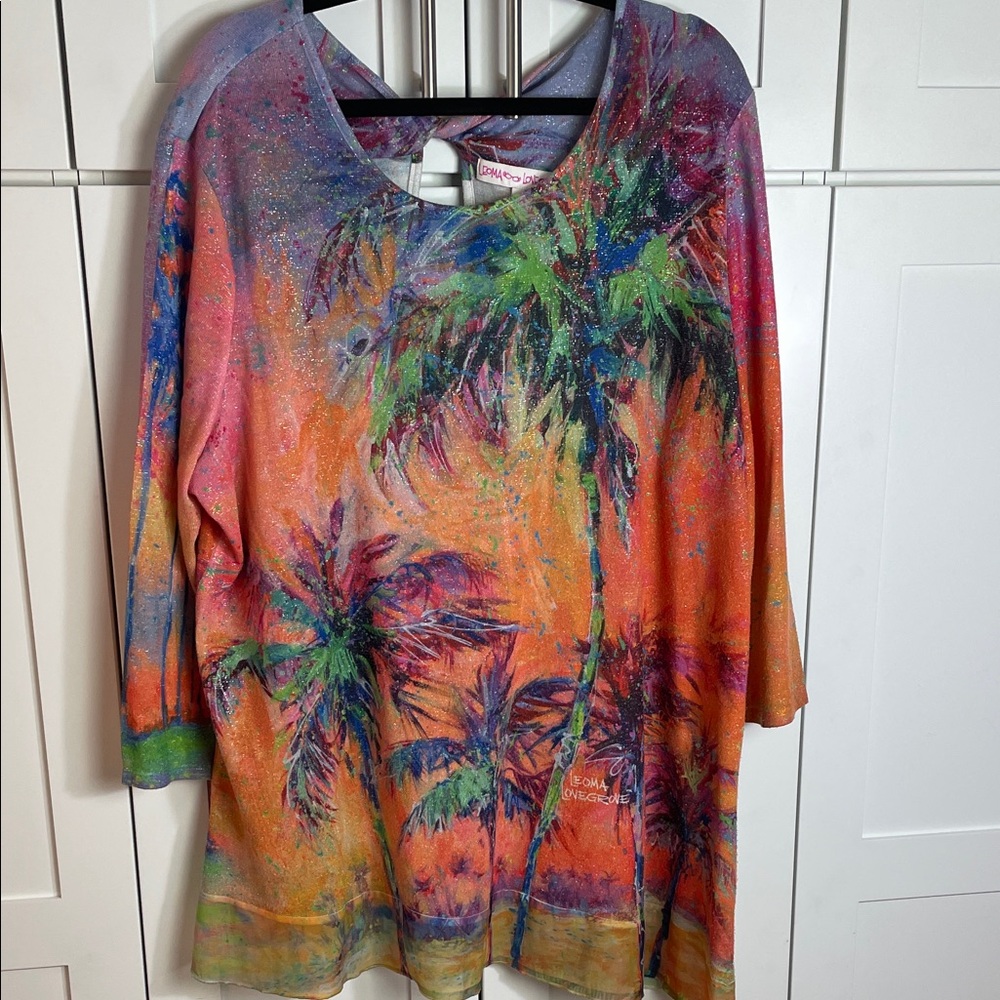 Leoma Lovegrove Wearable Art PalmTree Print Top
Size XXXL